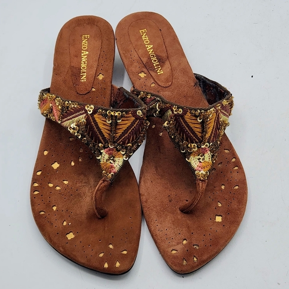 Enzo Angiolini Vintage Brown Suede Gold Accents Floral Embroidered Sandals 7.5 M - Picture 1 of 16